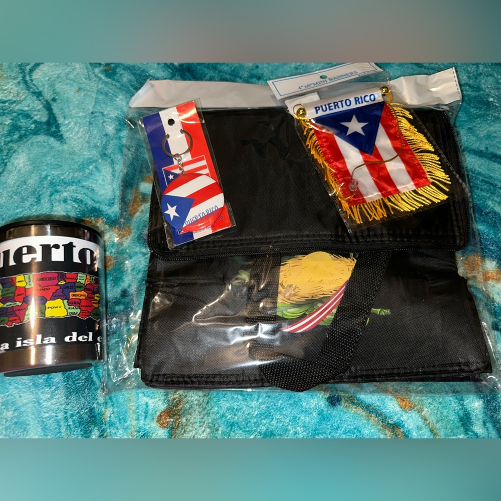 Puerto Rico Set of cooler with mug, flag for car and keychain
